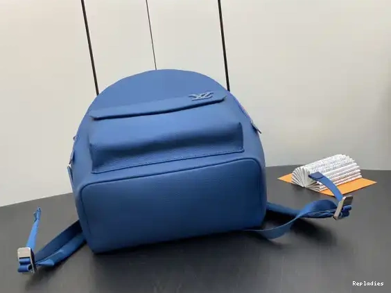 Cheap LOUIS VUITTON TAKEOFF BACKPACK 0701